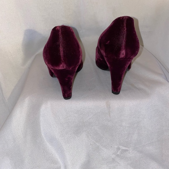 Prada Velvet Pumps - Picture 8 of 12
